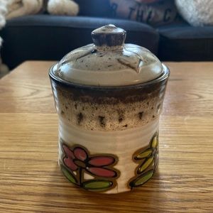 Small Stoneware Jar w/Flowers design & Lid